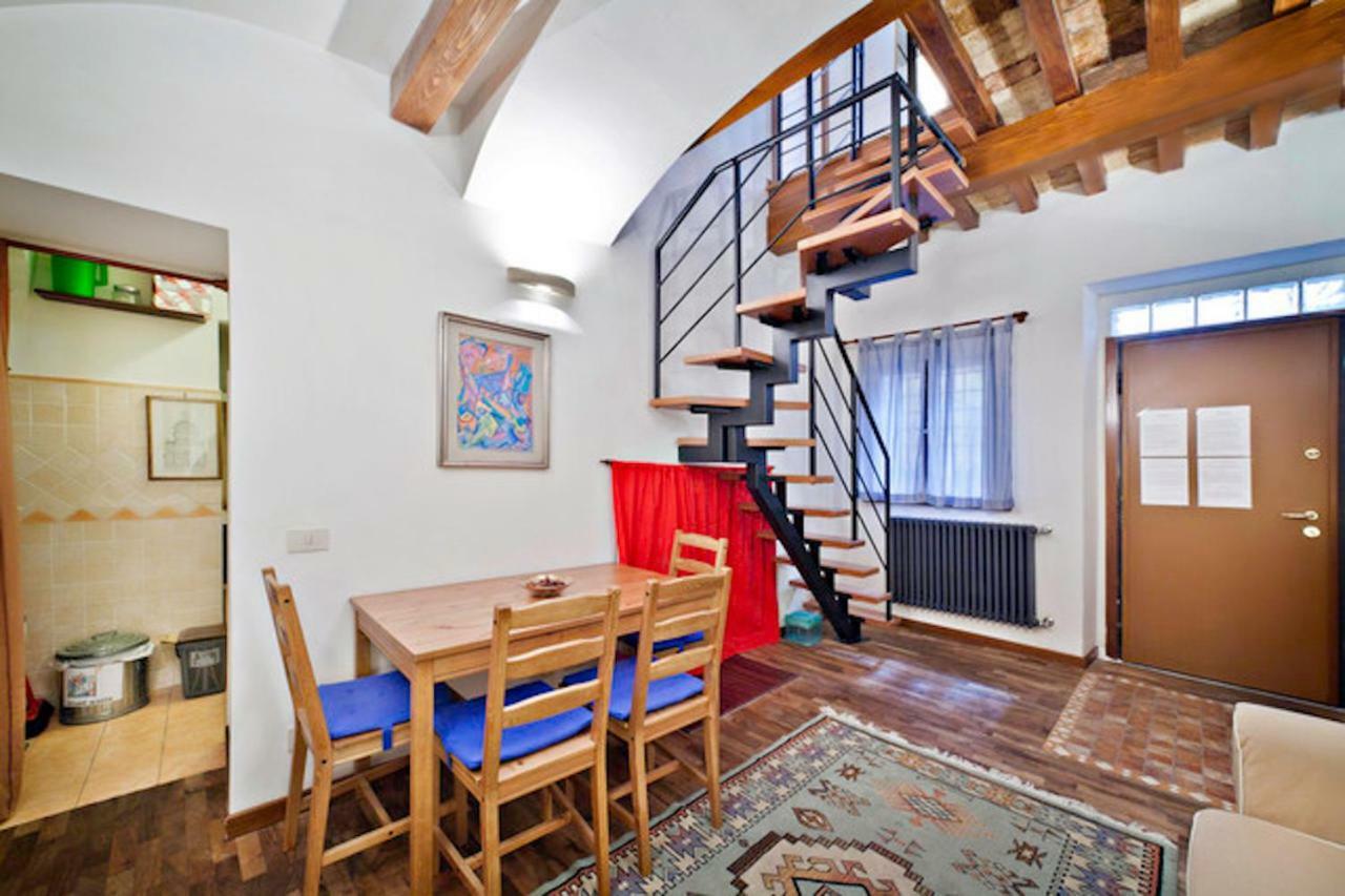 Caratteristico Appartamento A Piazza Navona Rome Exterior photo
